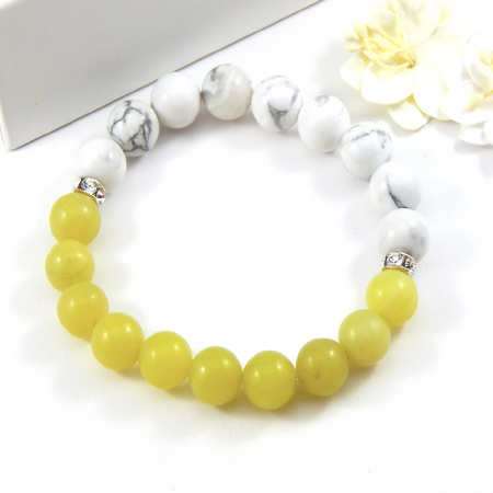 Yellow Butter Jade and Howlite Beaded Stretch Bracelet