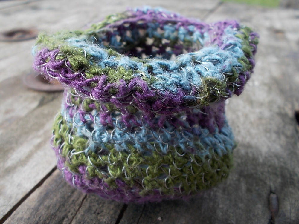 tiny pot made of silk yarn and tiger tail 15% OFF!