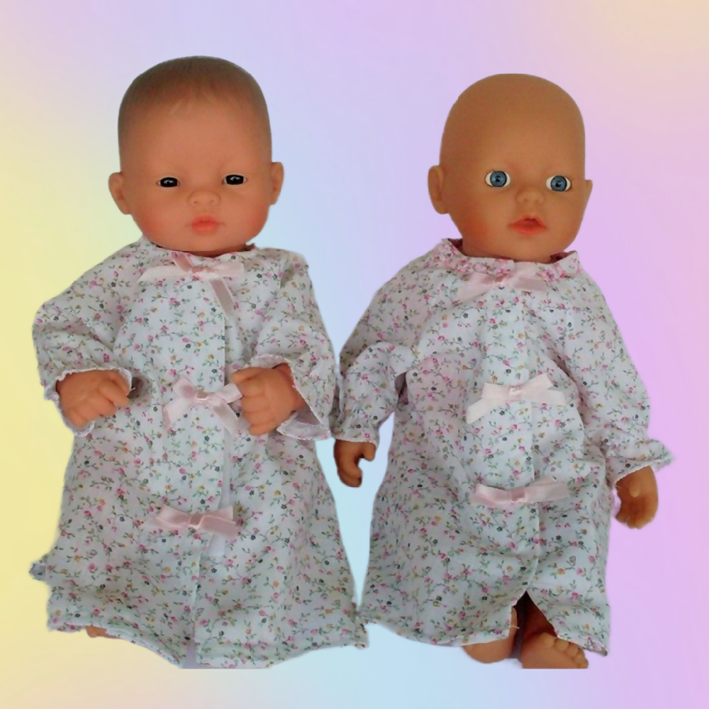 Small baby born or 32 miniland doll nightie.