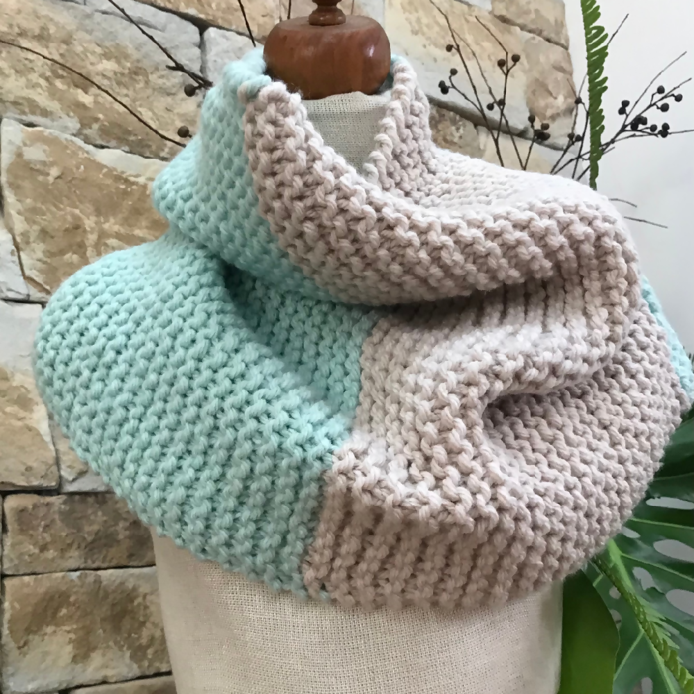 Chunky Handknit Pastel Cowl. Merino wool aqua cowl. Two tone