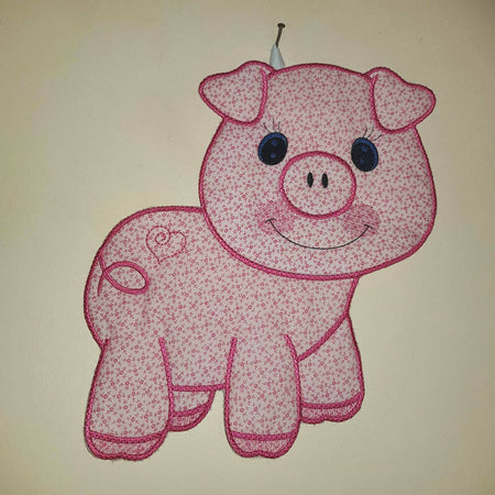 Polly Piggy Appliqued Baby Wall Hanging