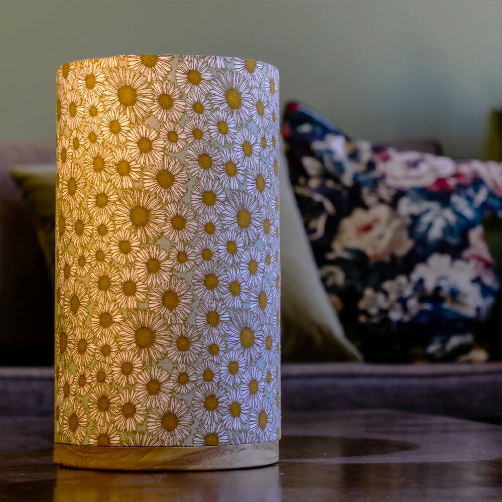 Australian_Handmade_Table_Lamp_Daisies