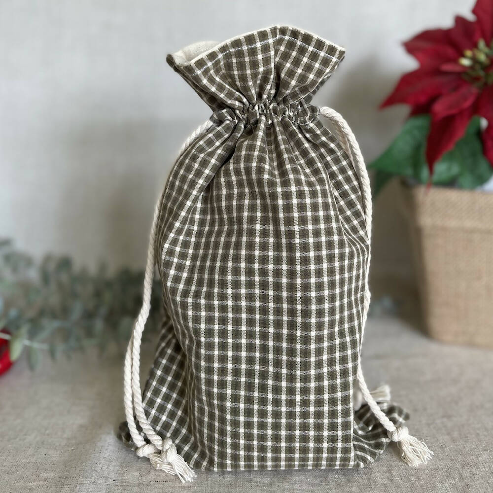 Christmas Reusable Fabric Gift Bag - Green Check