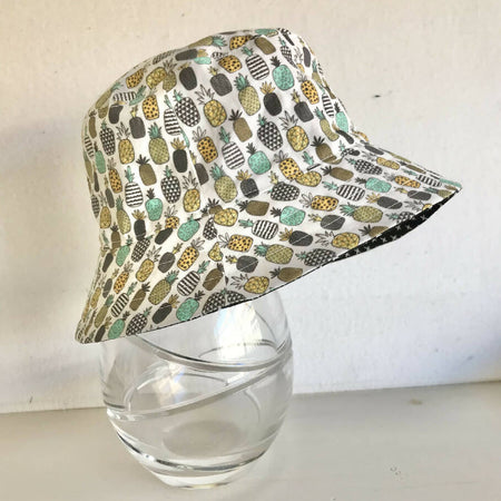 Summer hat in mini pineapple fabric