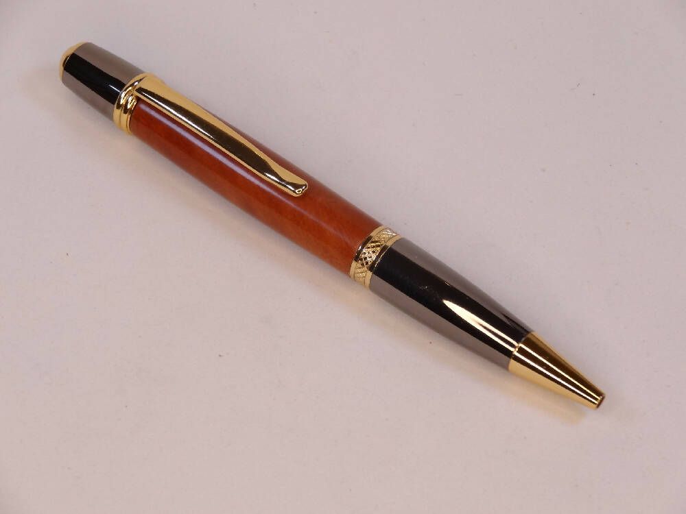 Curly Maple Wooden Serria pen