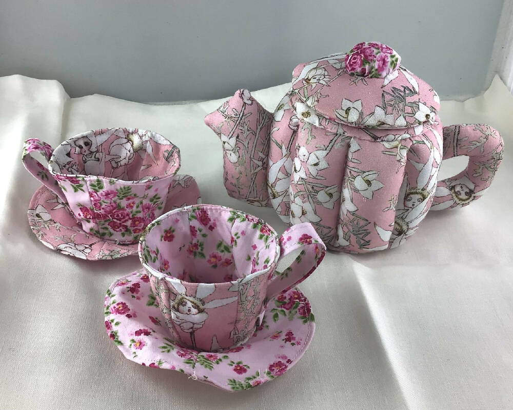 Fabric Teapot Set Pink Gumnuts