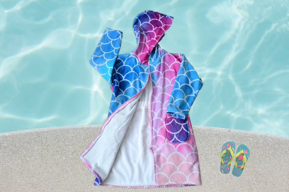 Girls Swim Robe, Mermaid Scales , Size 8