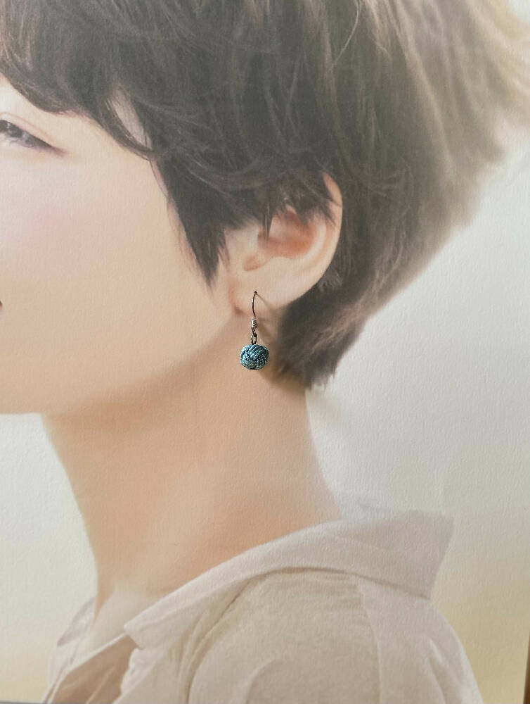 Mizuhiki round earrings