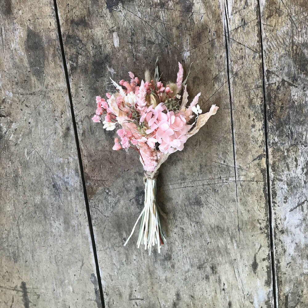 Pink, natural and white posy 18cm