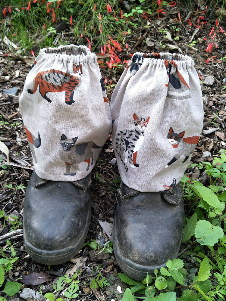 Cat print gardening boot covers, gaiters, shoe covers