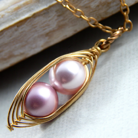 Two Peas in a Pod Necklace Shades of Pink