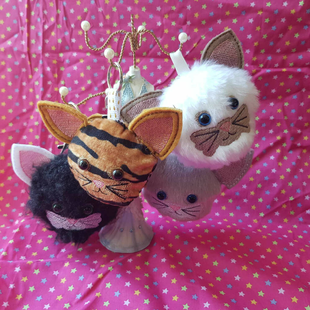 Cat Fluffy Puff Keyring