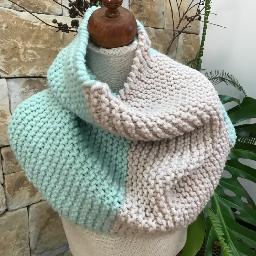 Chunky Handknit Pastel Cowl. Merino wool aqua cowl. Two tone