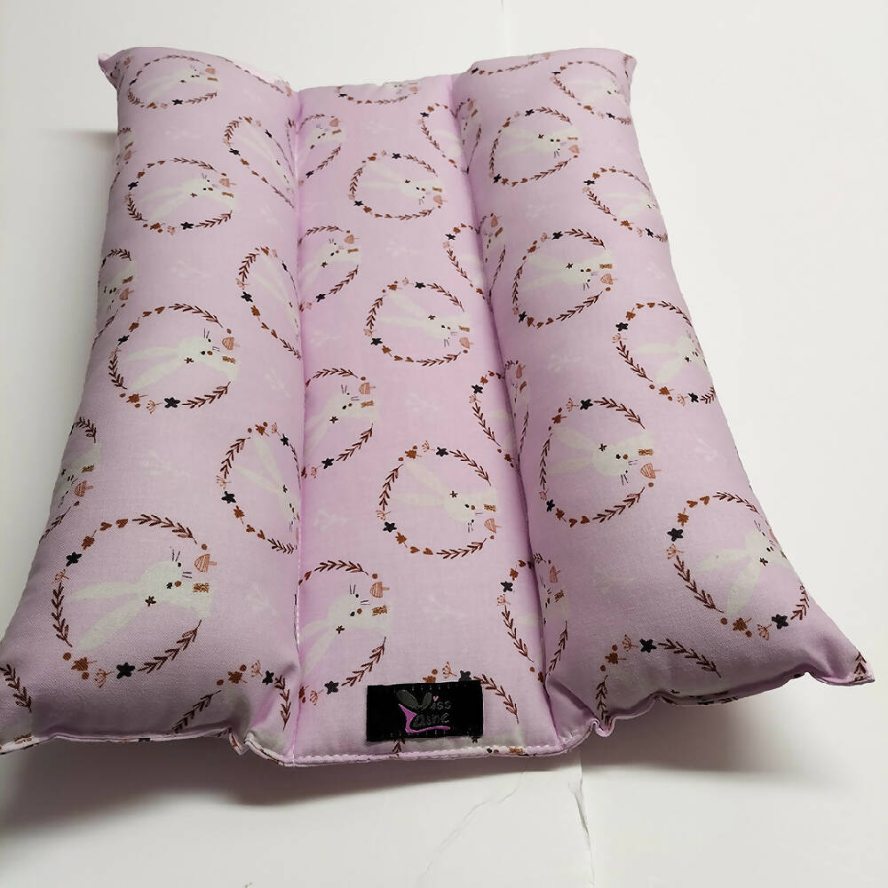 Rabbit bed | pink with bunny fabric