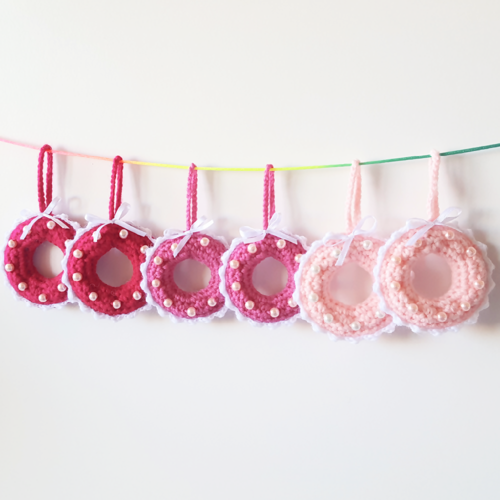 Christmas decorations mini wreaths set of 6 pink beaded