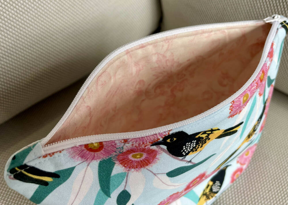Honey Eater & Gum Blossom Toiletries/Make Up Bag