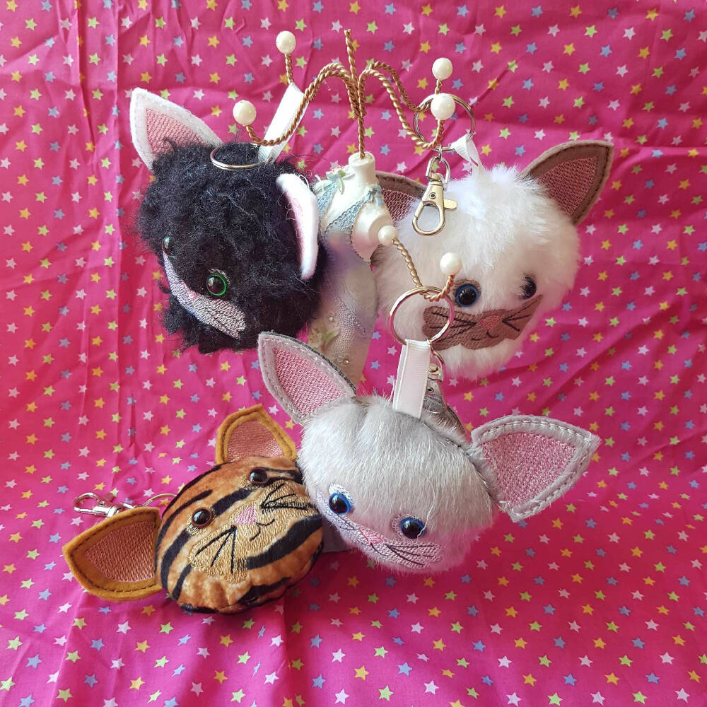 Cat Fluffy Puff Keyring