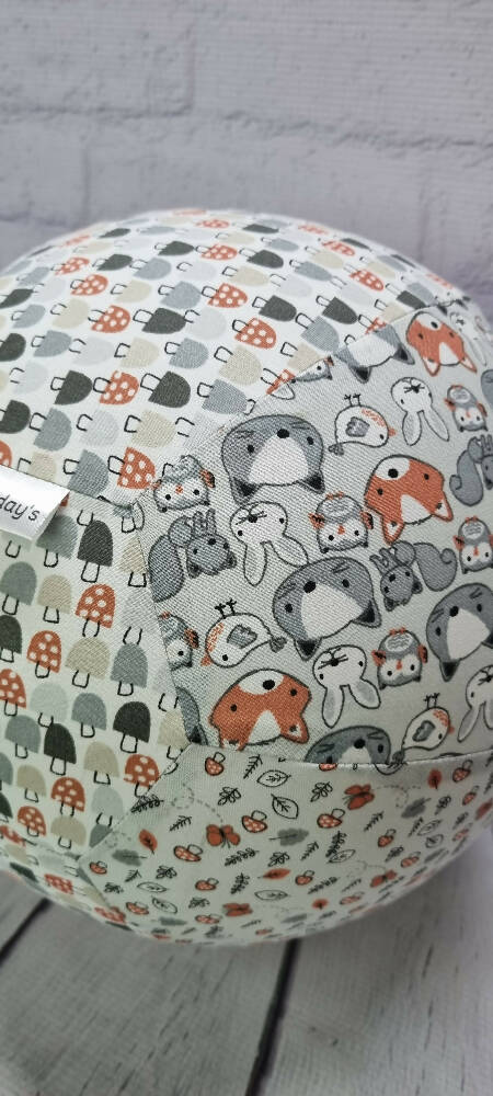 Balloon Ball: Woodland baby animals in classic Grey: Tri colour