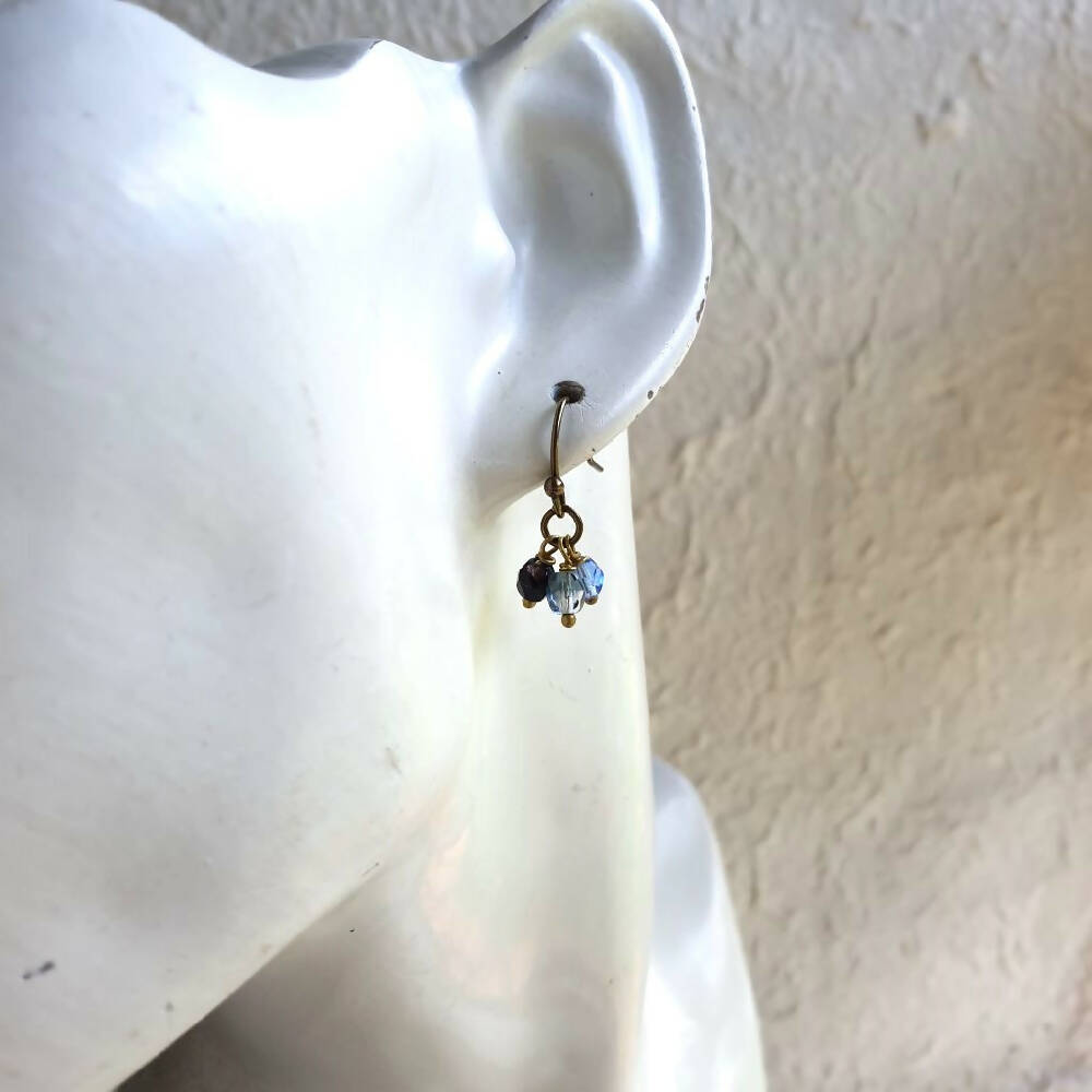 Small 3 Oval Cut glass bead Bronze colour findings drop earrings / Vintage Retro Boho style