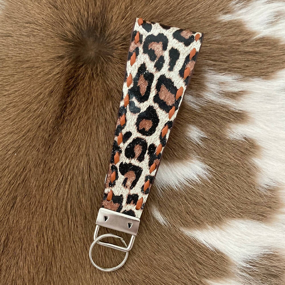 Leather Wrist Strap Keychain - Leopard Print