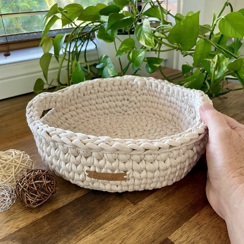 Large-sand-white-basket-with-handles_IMG_2265 Large
