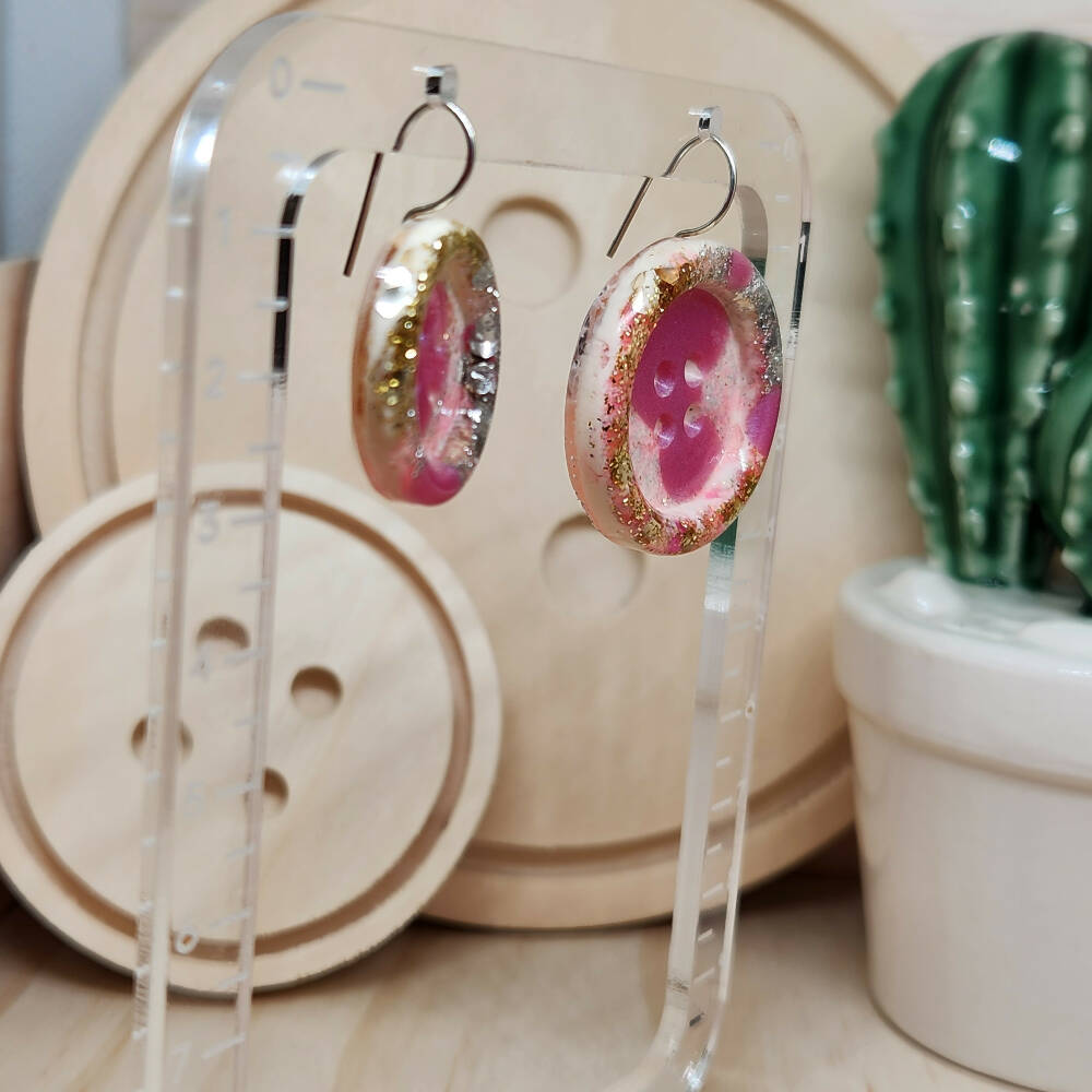 Dangle Earrings - PINKY BILLIE BUTTON - Resin - Hook Sml Lge