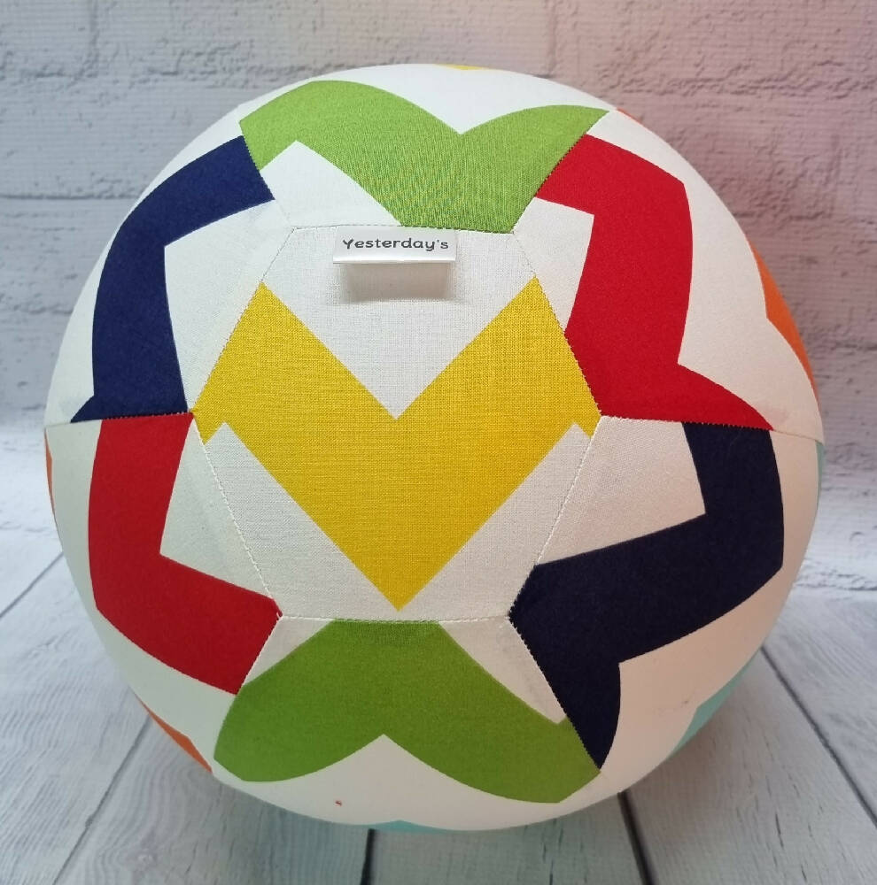 Balloon Ball: Large Chevron Bold print: solid print