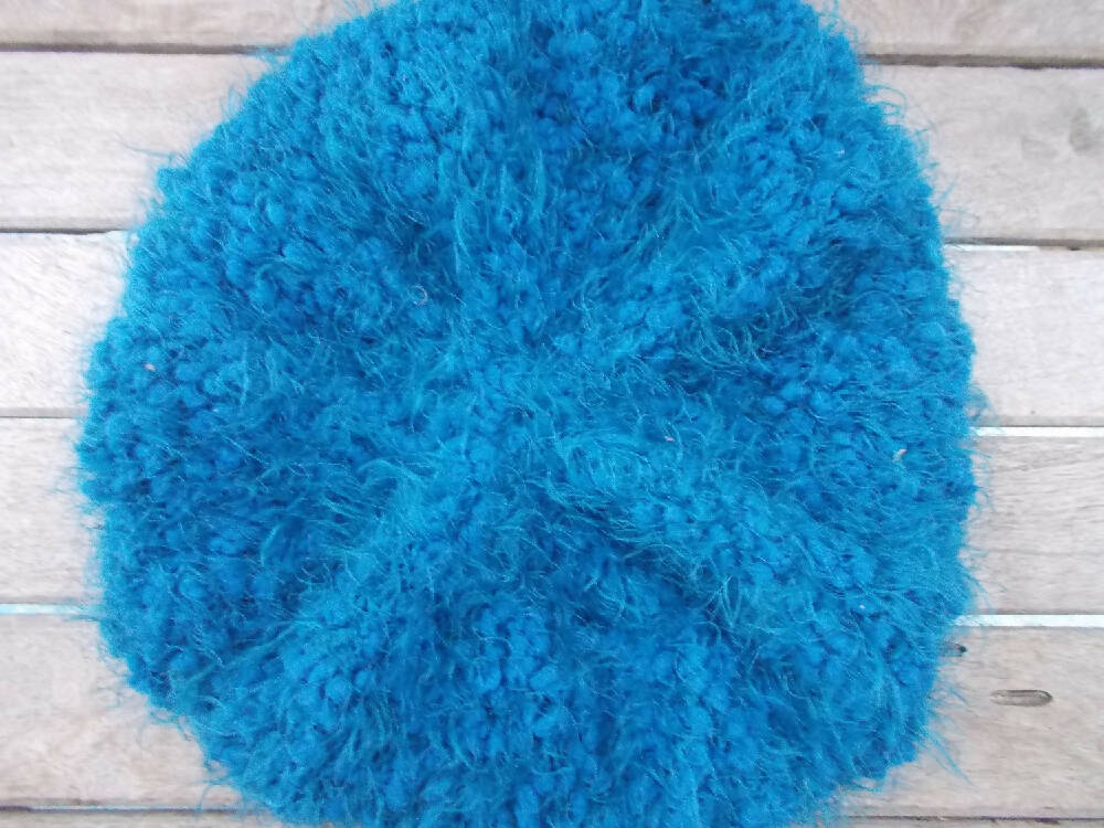 crocheted beret, made from fluffy blue yarn 15% OFF!!