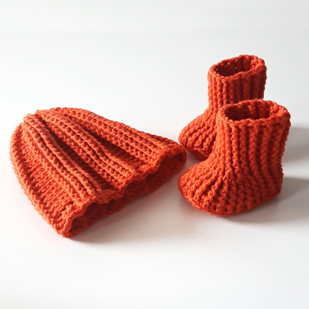 Beanie & Booties Set crochet baby newborn 0-6 months sienna