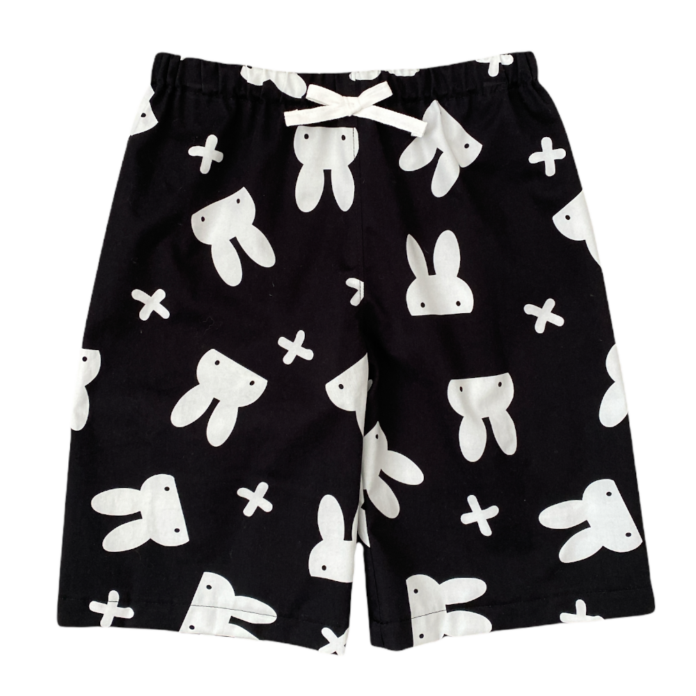 Shorts - Bunnies - Cotton - Black and White - Size 5