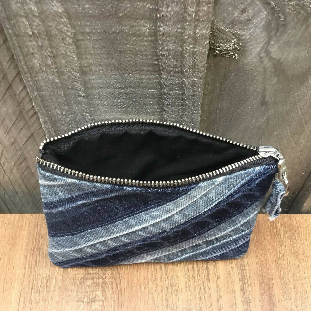 Upcycled denim purse – Diagonal Stripes