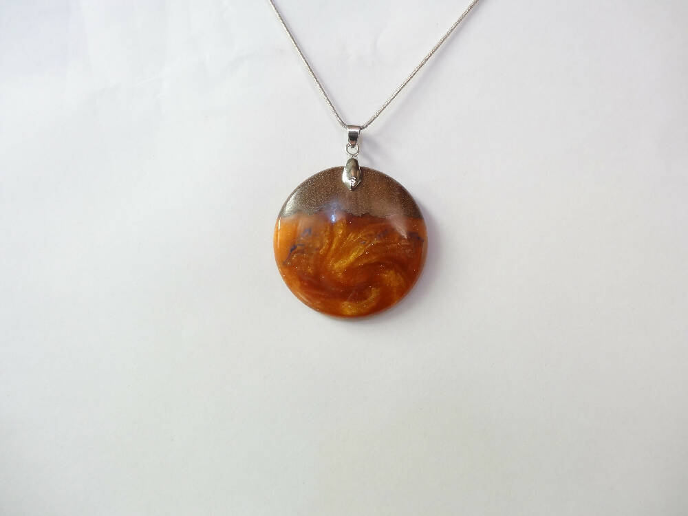 Wood-Resin Curved Front Pendant