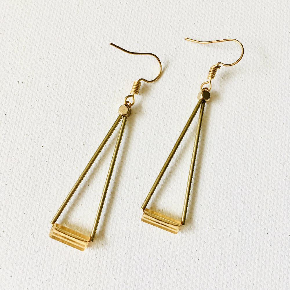 Amber yellow gold dangle earrings