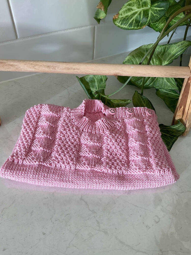 Jumper in Pink. Size 2