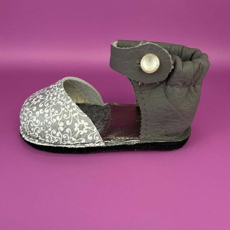 handmade Grey print leather sandals size 2