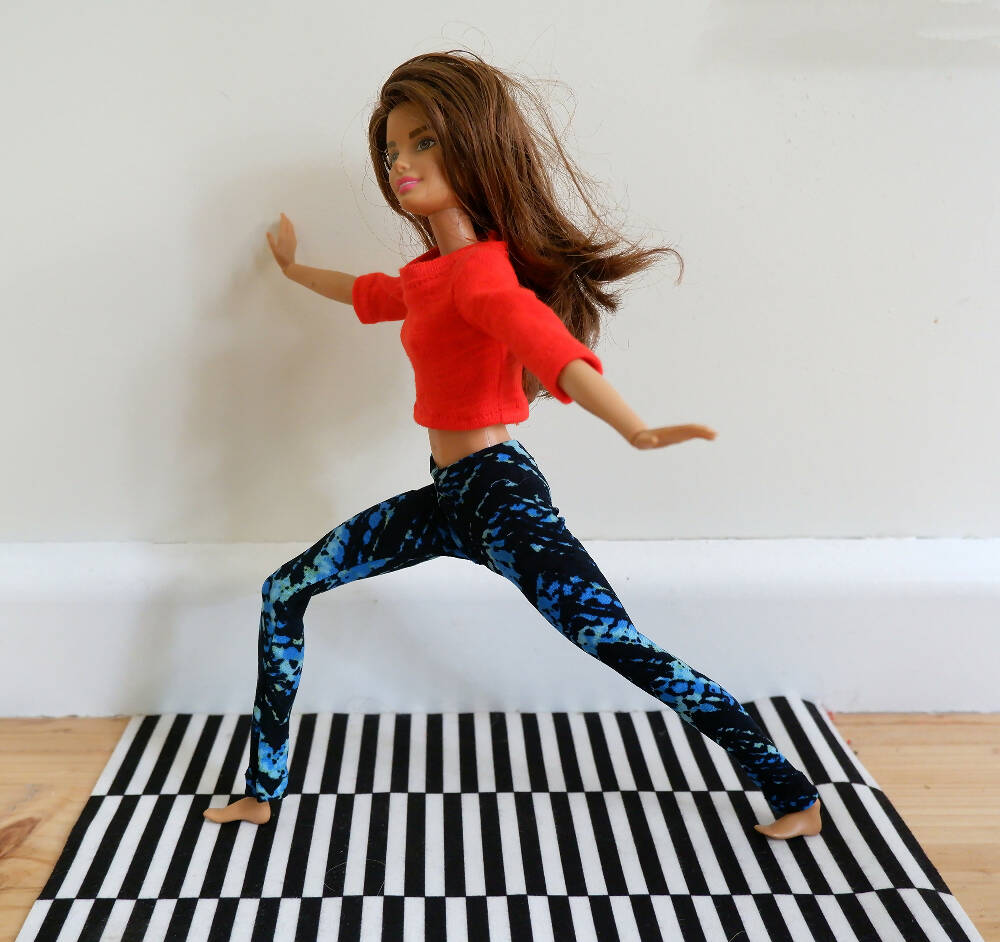 Yoga leggings for barbie