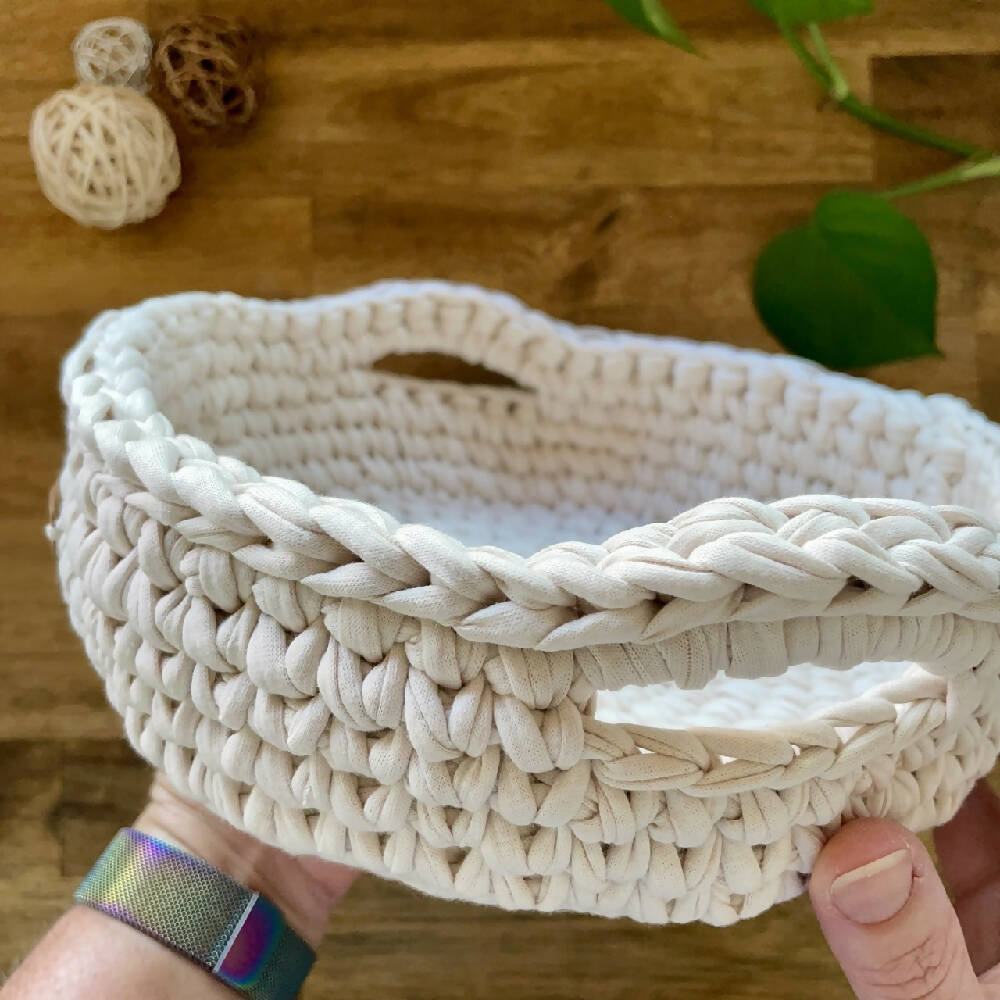 Large-sand-white-basket-with-handles_IMG_2236 Large