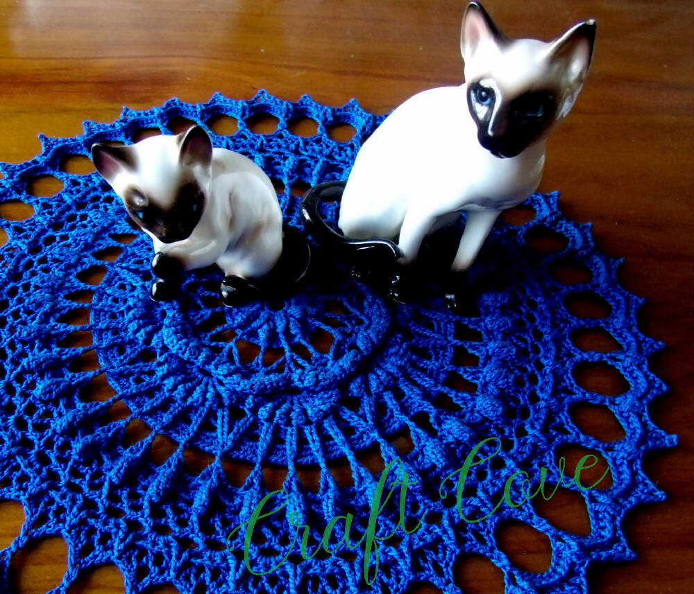 Doily 3D Textured in Medium Blue