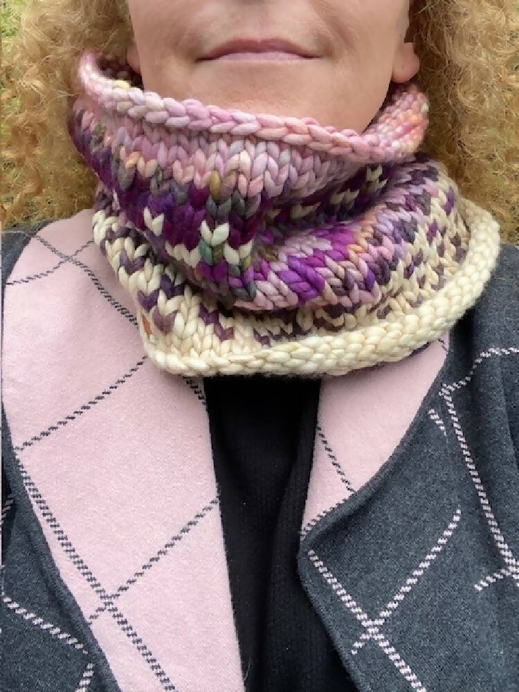 Hand Knitted Rainbow Cowl Peruvian Chunky Merino Staceysknitwits 005