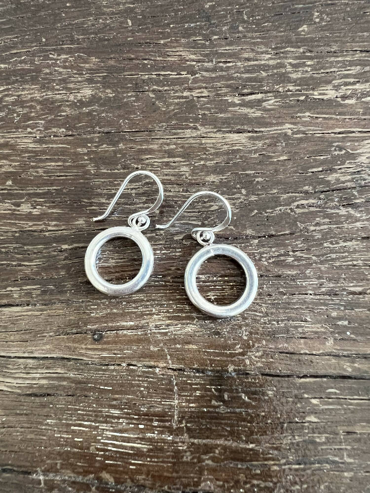 Sterling silver minimalist dangle earrings