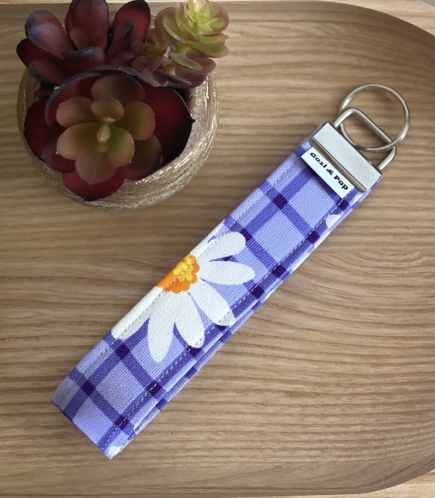 Floral Key Fob - Lavender Daisy