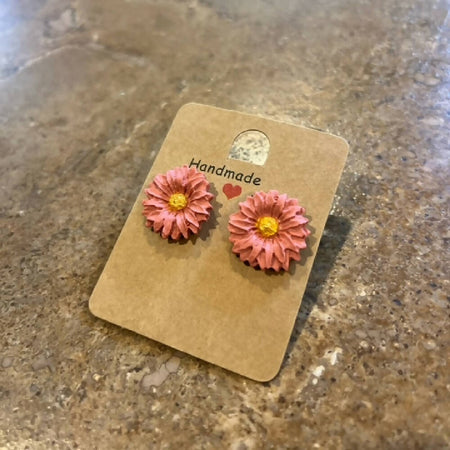 Pink daisy earring studs