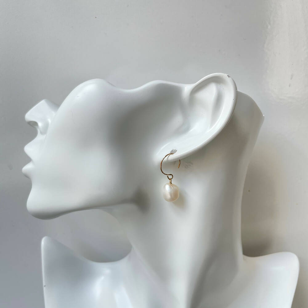 14K Gold filled freshwater pearl earrings (baroque)