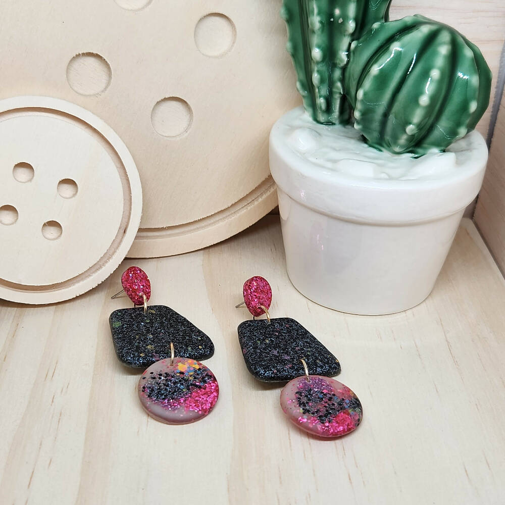 Dangle Earrings - Zane Black Drops - Resin - Stud Top