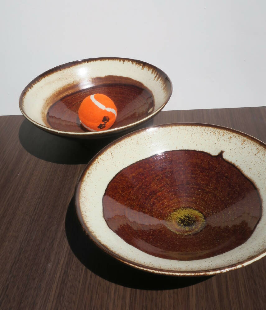 Large ceramic serving bowls. Tumko gold