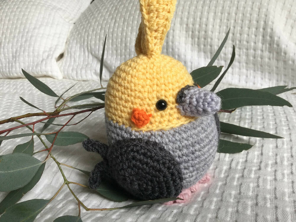 Lge Cockatiel - crocheted toy