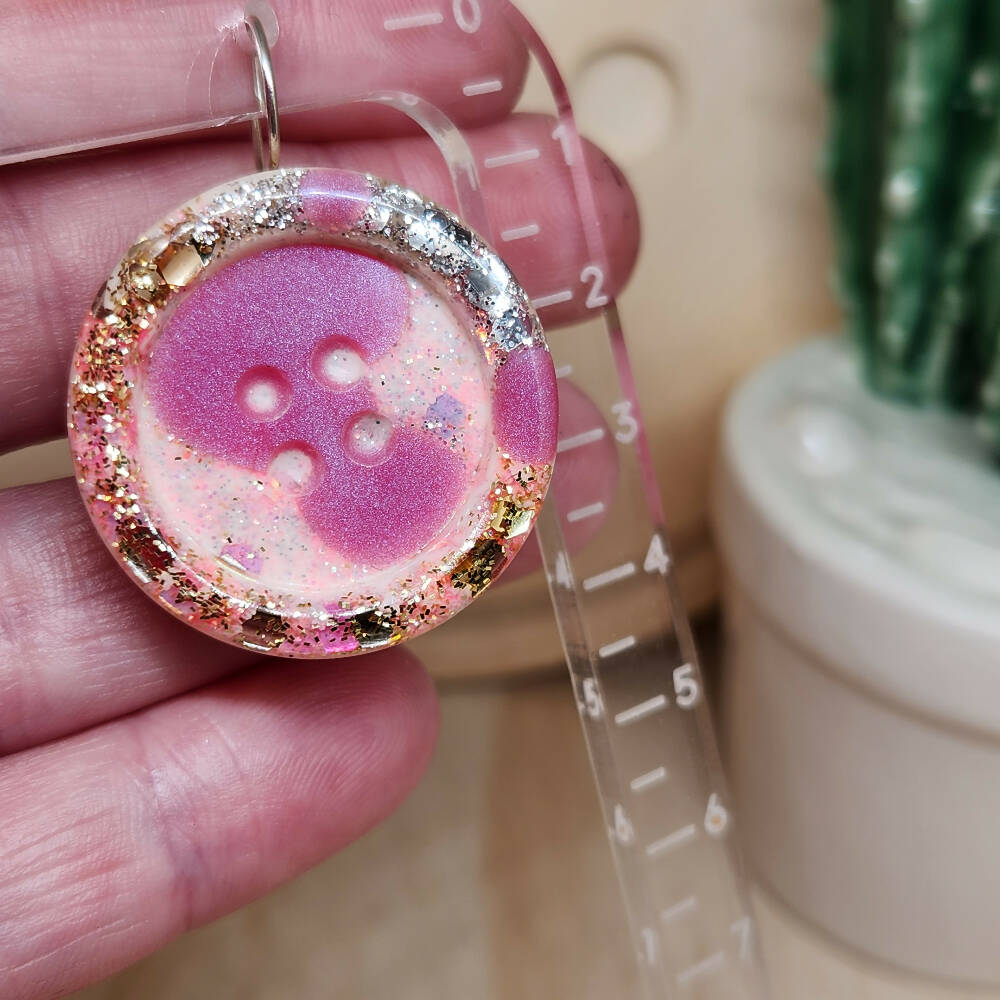 Dangle Earrings - PINKY BILLIE BUTTON - Resin - Hook Sml Lge