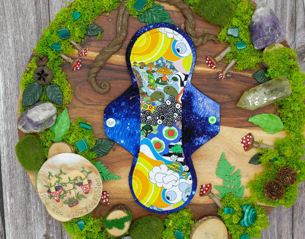 Reusable menstrual cloth pad 10" moderate (Versodile Moonrise - modified wrap wing)