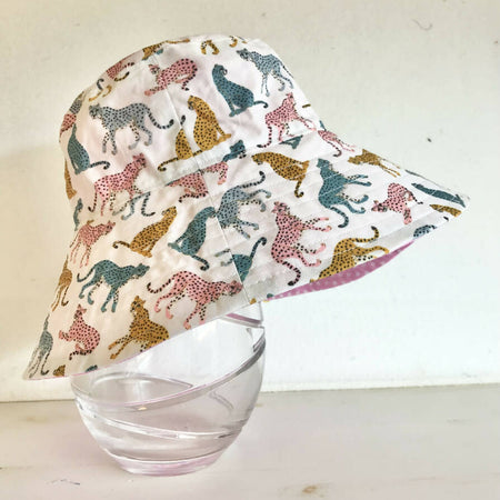 Summer hat in elegant cheetah fabric