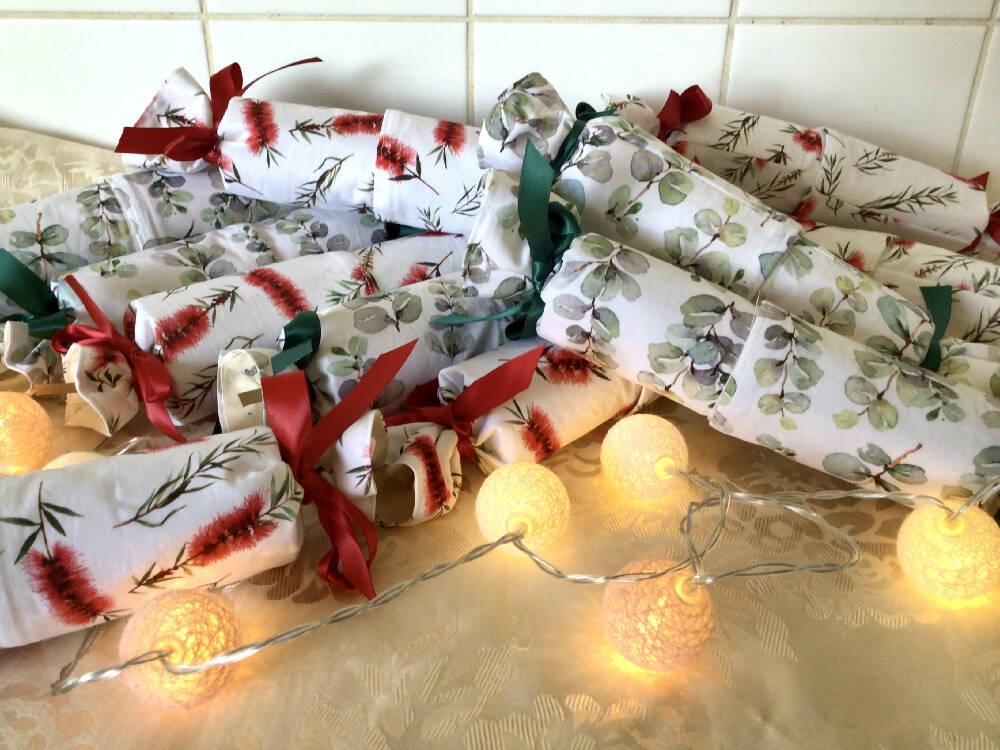 Christmas Crackers Bonbons bottlebrush/gum leaves reusable eco friendly